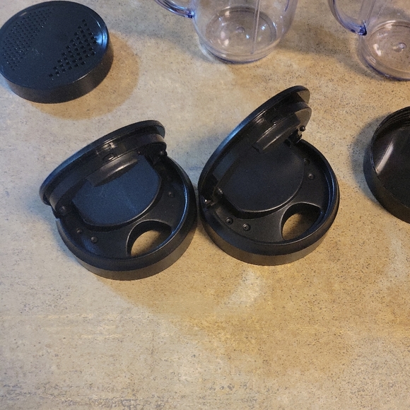 Magic Bullet lot of 10 replacement parts - Picture 4 of 5